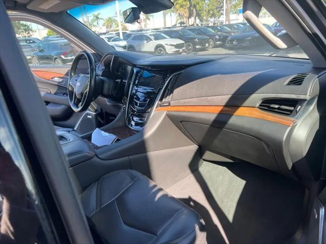 2019 Cadillac Escalade ESV Luxury