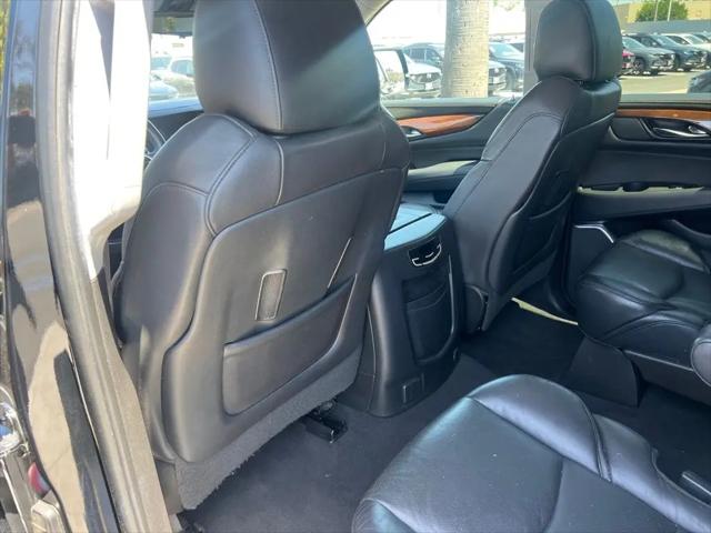 2019 Cadillac Escalade ESV Luxury