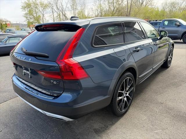2020 Volvo V90 Cross Country T6