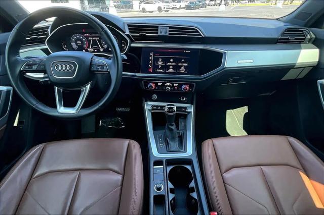 2020 Audi Q3 Premium 45 TFSI S line quattro Tiptronic