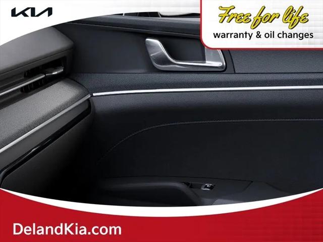 2026 Kia K5 LXS FWD