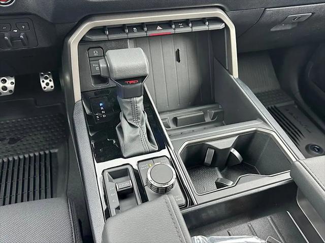 2026 Toyota Tundra SR5 CrewMax 5.5' Bed