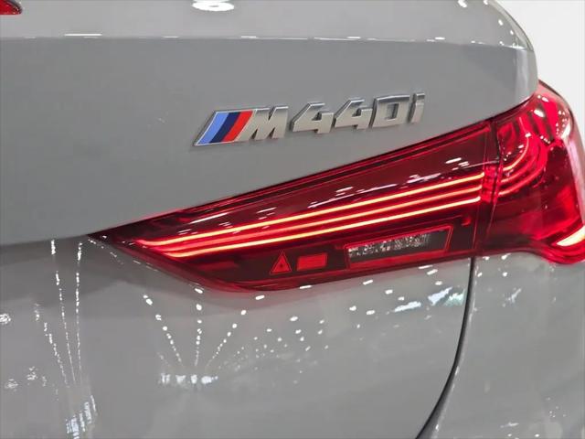 2025 BMW M4 M440i