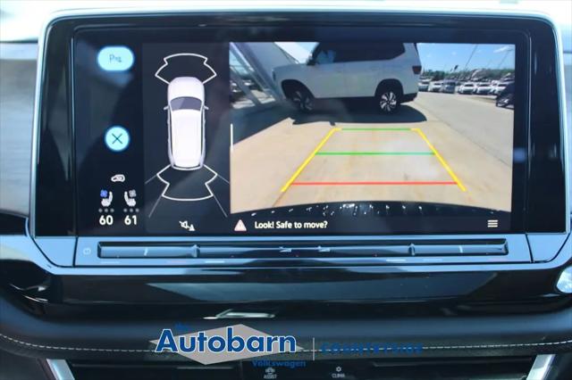 2026 Volkswagen Atlas SE with Technology