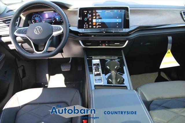2026 Volkswagen Atlas SE with Technology