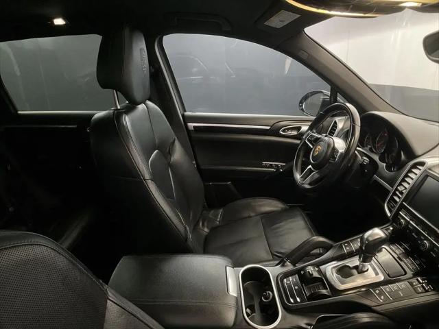 2016 Porsche Cayenne Cayenne