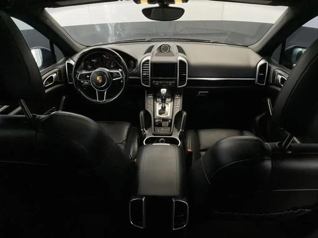 2016 Porsche Cayenne Cayenne