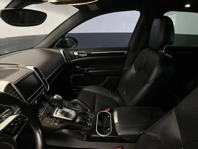 2016 Porsche Cayenne Cayenne
