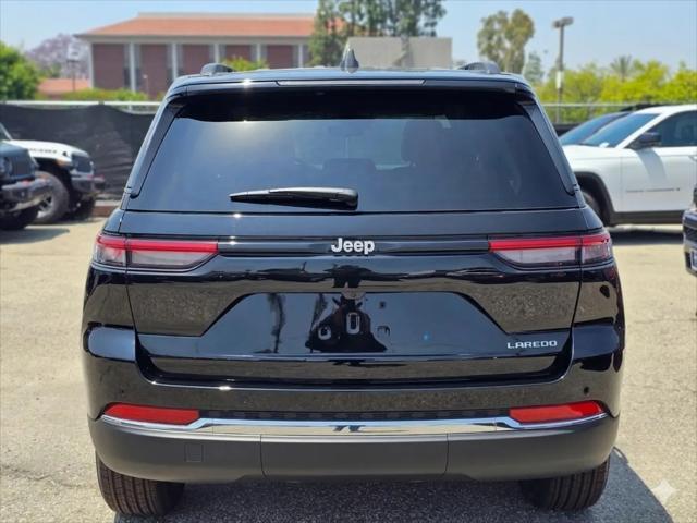 2026 Jeep Grand Cherokee Laredo 4x2