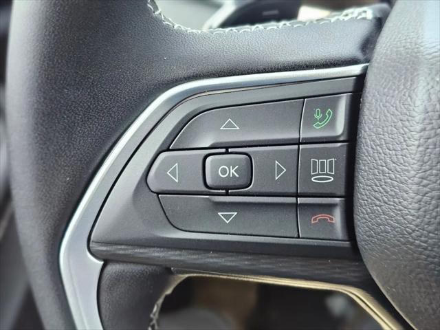 2026 Jeep Grand Cherokee Laredo 4x2