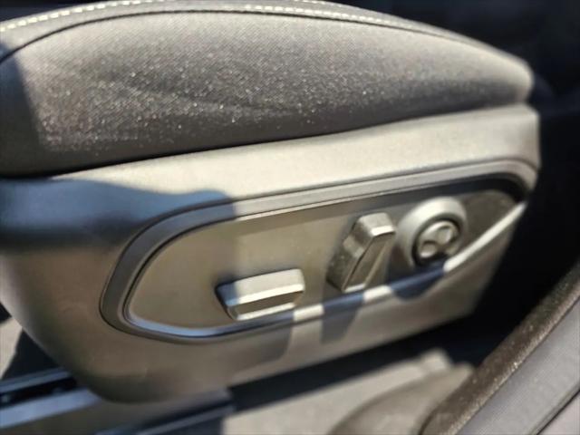 2026 Jeep Grand Cherokee Laredo 4x2