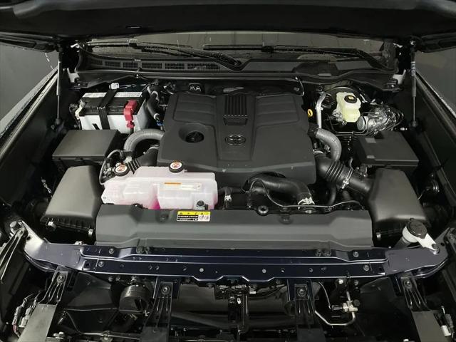 2026 Toyota Tundra SR5 CrewMax 5.5' Bed