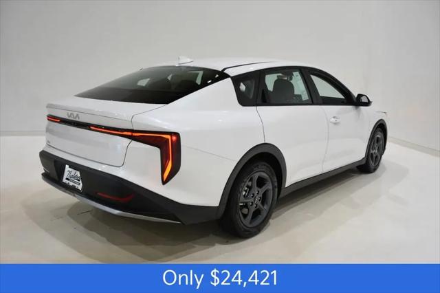 2026 Kia K4 LXS