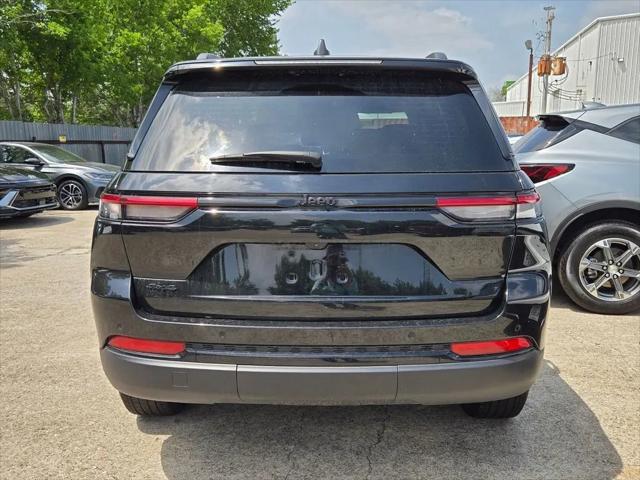 2025 Jeep Grand Cherokee Altitude 4x4