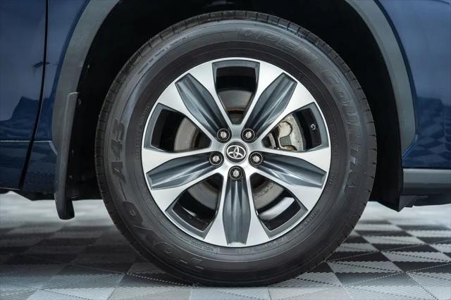 2022 Toyota Highlander Hybrid XLE