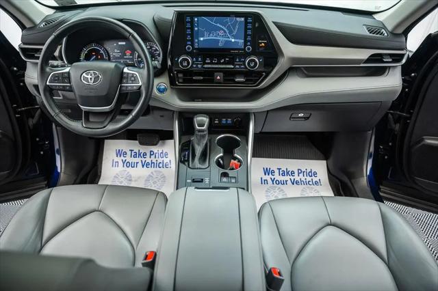 2022 Toyota Highlander Hybrid XLE