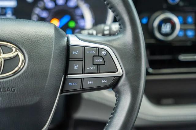 2022 Toyota Highlander Hybrid XLE