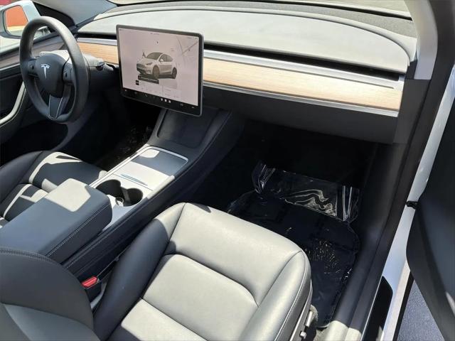 2025 Tesla Model Y Long Range Dual Motor Rear-Wheel Drive