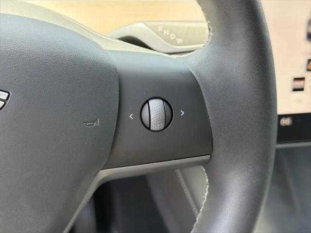 2025 Tesla Model Y Long Range Dual Motor Rear-Wheel Drive