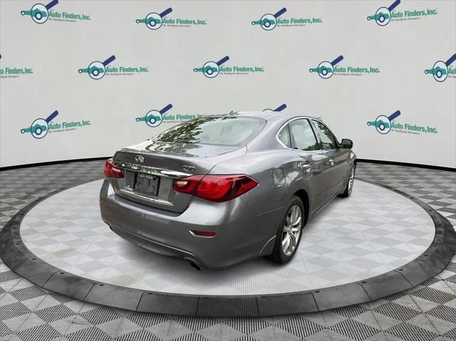 2015 INFINITI Q70 3.7