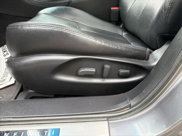 2015 INFINITI Q70 3.7