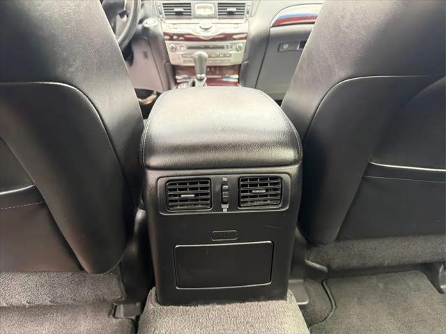 2015 INFINITI Q70 3.7