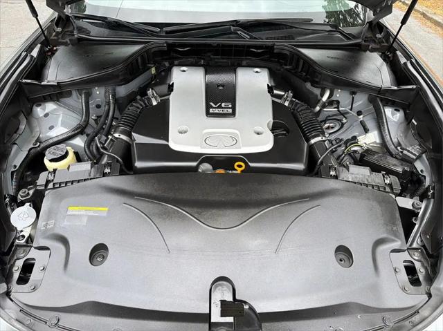 2015 INFINITI Q70 3.7
