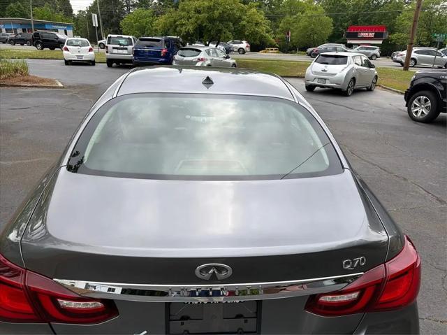 2015 INFINITI Q70 3.7