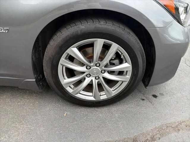 2015 INFINITI Q70 3.7