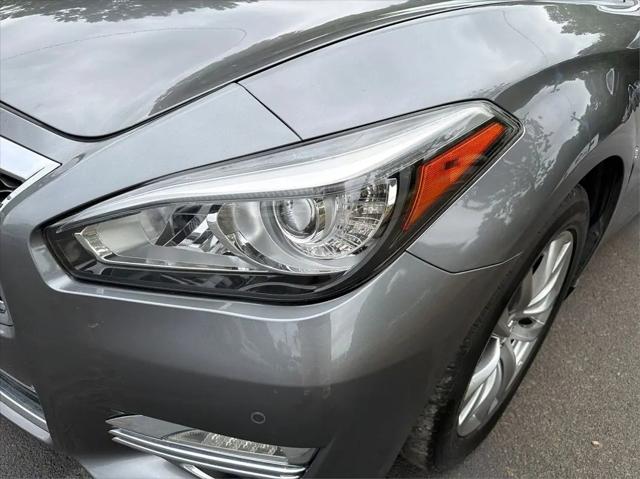 2015 INFINITI Q70 3.7