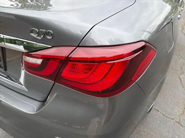 2015 INFINITI Q70 3.7