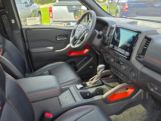 2024 Nissan Frontier Crew Cab PRO-4X 4x4