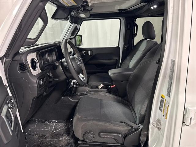 2024 Jeep Wrangler 4-Door Sahara 4x4
