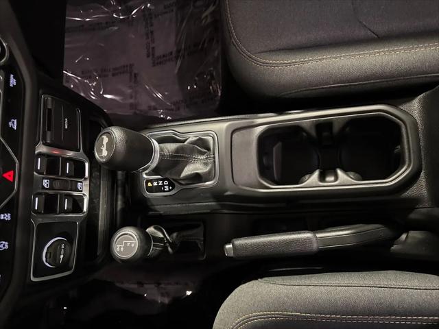 2024 Jeep Wrangler 4-Door Sahara 4x4