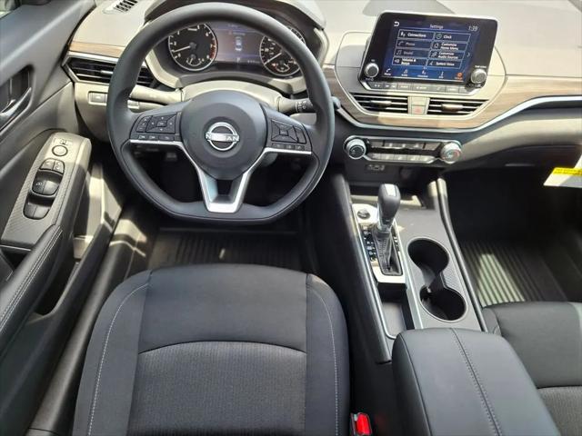 2026 Nissan Altima SV FWD
