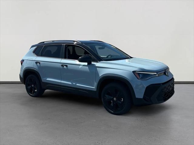 2026 Volkswagen Taos SE Black