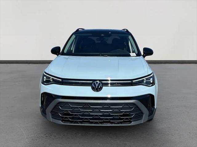2026 Volkswagen Taos SE Black