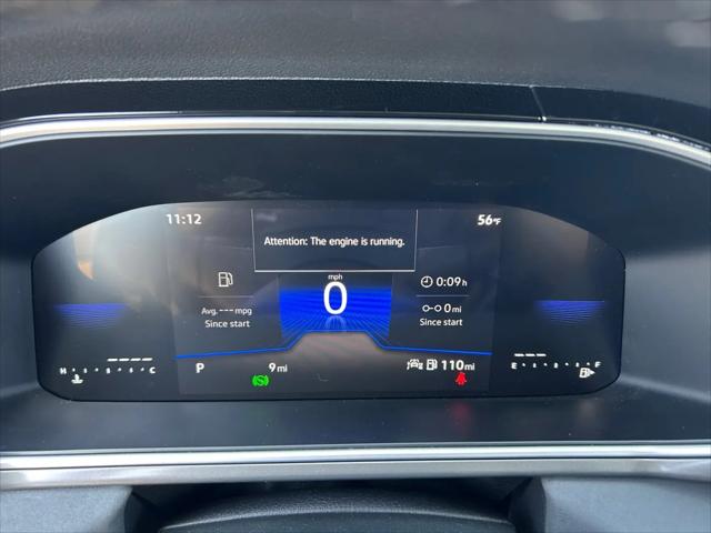 2026 Volkswagen Taos SE Black