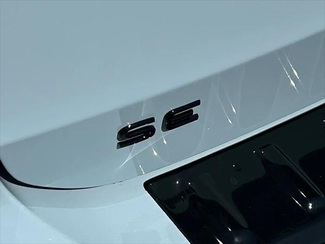 2026 Volkswagen Taos SE Black