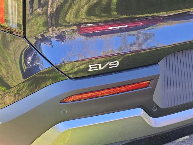 2026 Kia EV9 Wind