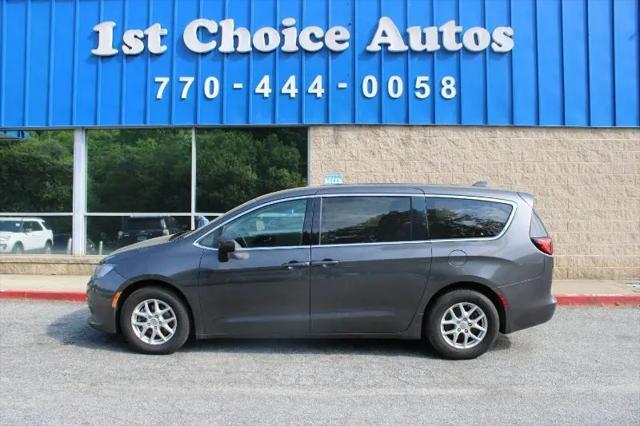 2020 Chrysler Voyager LX