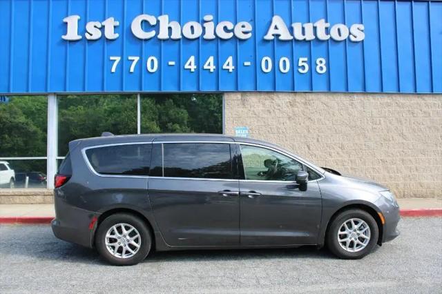 2020 Chrysler Voyager LX