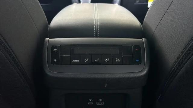 2024 Nissan Pathfinder SV 4WD