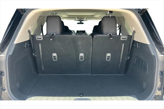 2024 Nissan Pathfinder SV 4WD