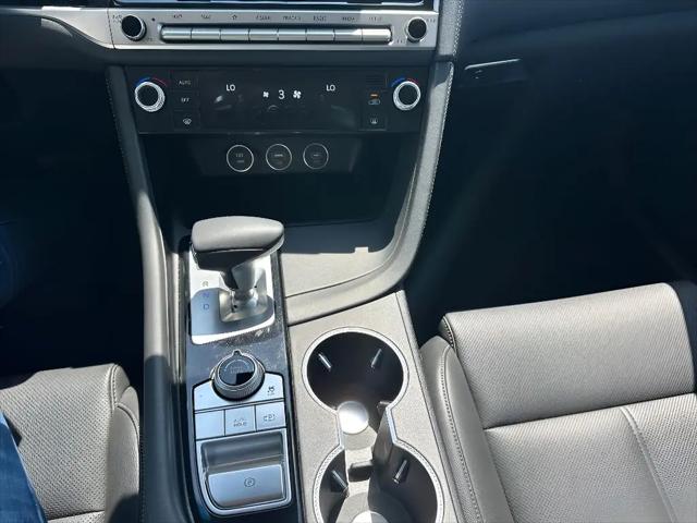 2026 Genesis G70 2.5T RWD