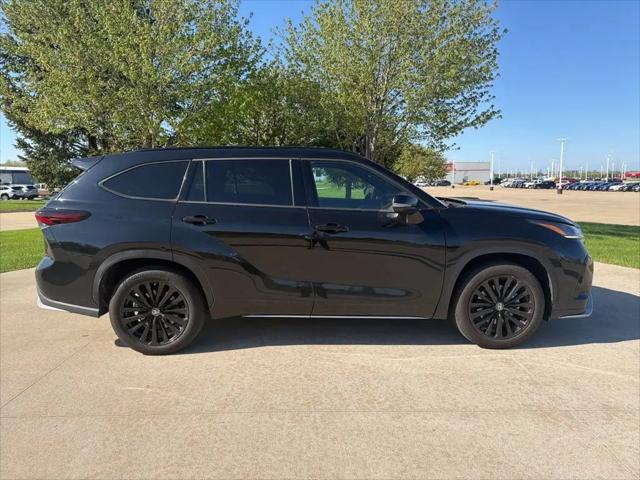 2025 Toyota Highlander XSE