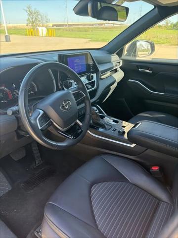 2025 Toyota Highlander XSE