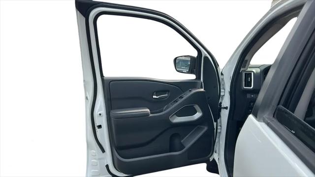 2026 Nissan Frontier Crew Cab SV 4x2