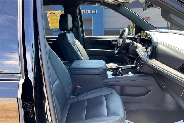 2025 Chevrolet Suburban 4WD Z71