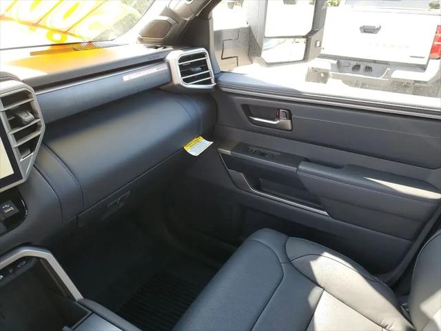 2026 Toyota Tundra Platinum CrewMax 5.5' Bed